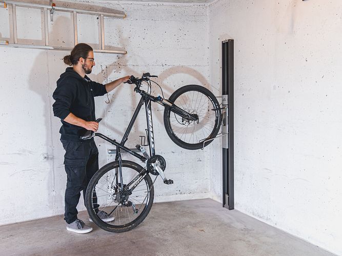 Bike Lift mit Wandmontage