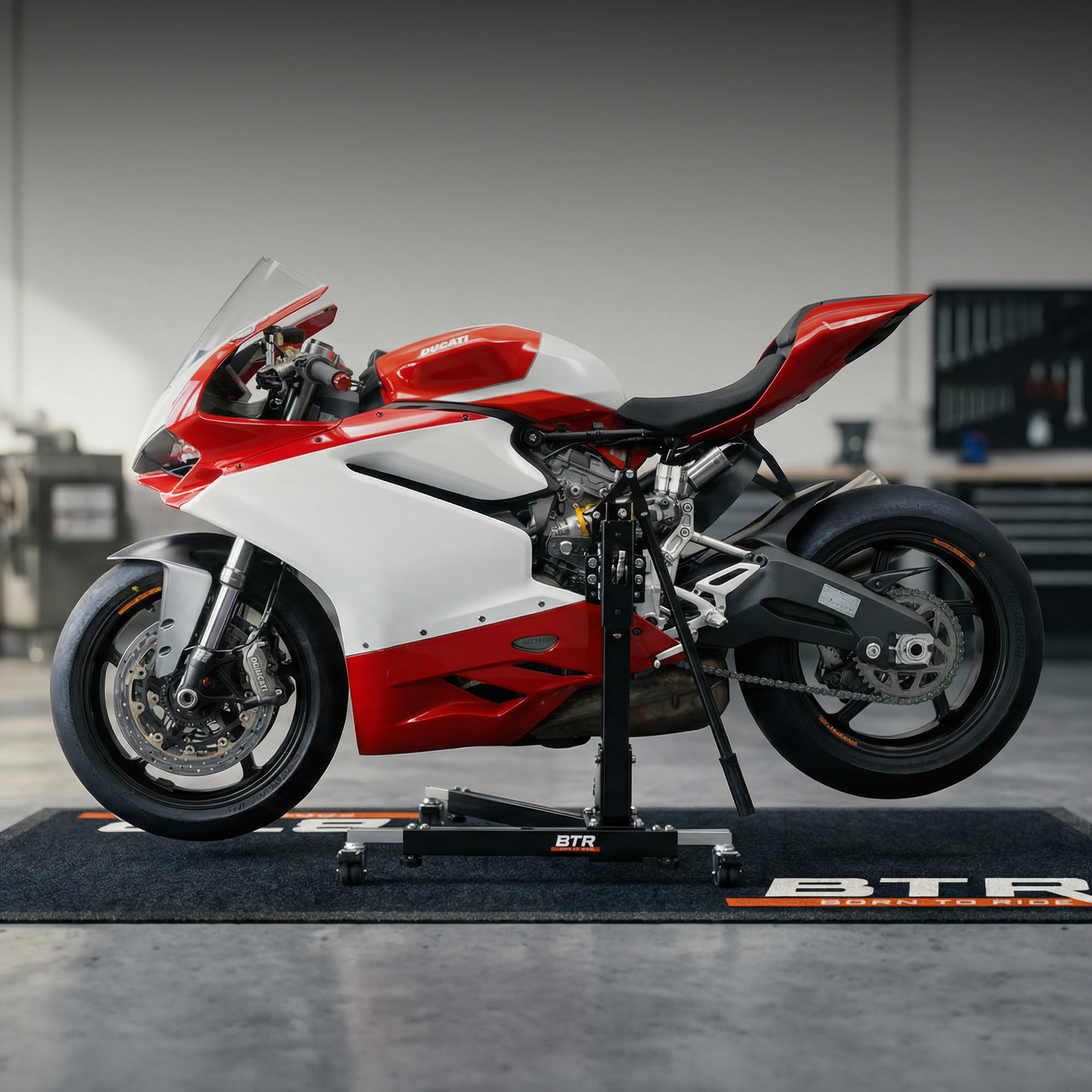 Motorrad-Zentralständer Vergleich 2026: EVOLIFT® vs. Bursig® vs. Constands®