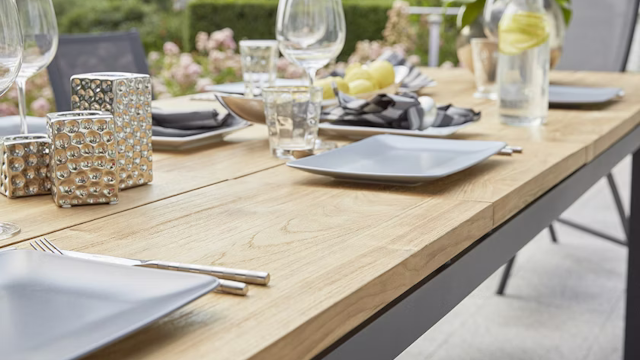 Diamond Garden Gartentische