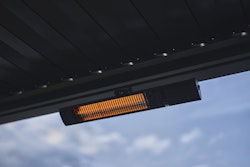 Biohort Heizstrahler 2000 W für Pergola