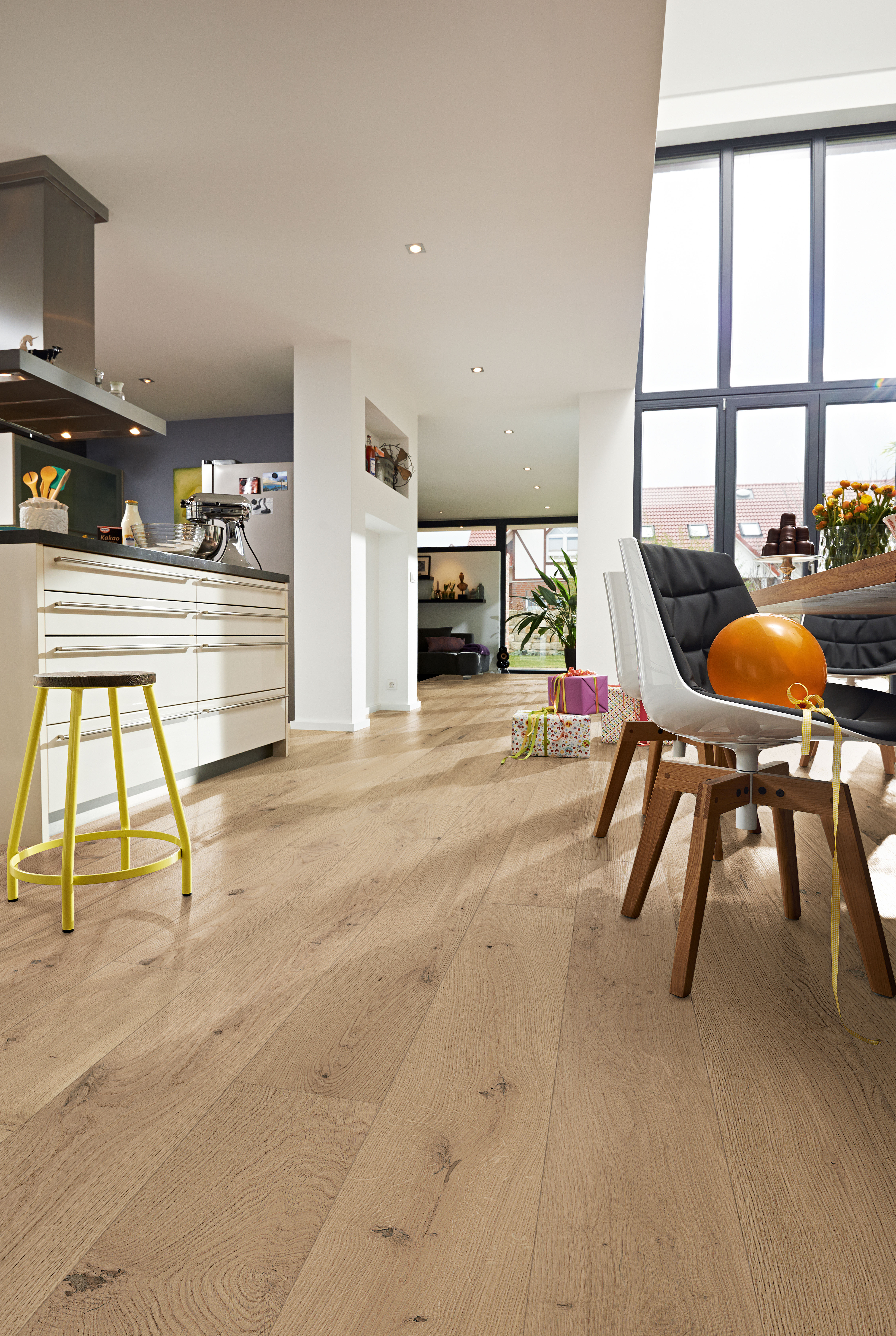 MEISTER Lindura-Holzboden HD 400 Eiche lebhaft creme gebürstet 8935 - ultramattlackiert 5G Dry®