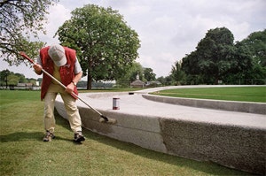 Diana-Princess-of-Wales-Memorial-Fountain-im-Londoner-Hyde-Park