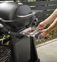 Weber Q3200N+ Gasgrill mit Rollwagen - Black