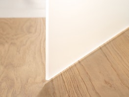 csm_griffwerk_glastuer_frosted_glas_detail_boden_0786d5caa3