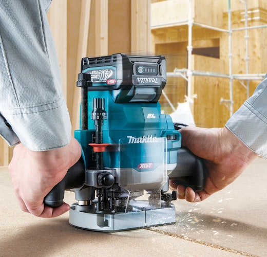 Makita Akku-Oberfräse RP001GZ