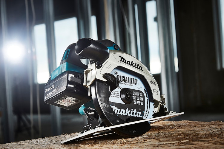 Makita Akku-Handkreissäge DHS660RTJ
