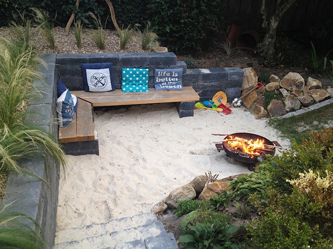 Diephaus Mauerstein ANTIK GEK. BASALT 42/21/14 CM 72/DBP