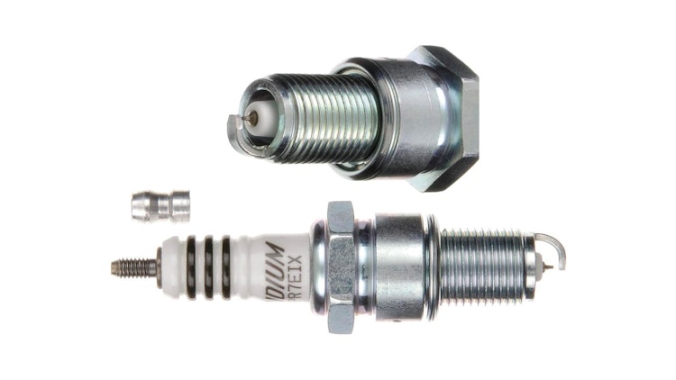 NGK Zündkerze BPR7EIX, Iridium, Schlüsselweite 20, 8, Zündkerze Gruppe B, 14 mm Gewinde