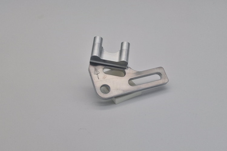 XPEAR Adapterplatte Bremssattel Formula 2-Kolben hinten