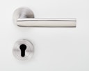 Vorschaubild Griffwerk Türgriff TRI 134 - Schraubtechnik, rund, Edelstahl matt
