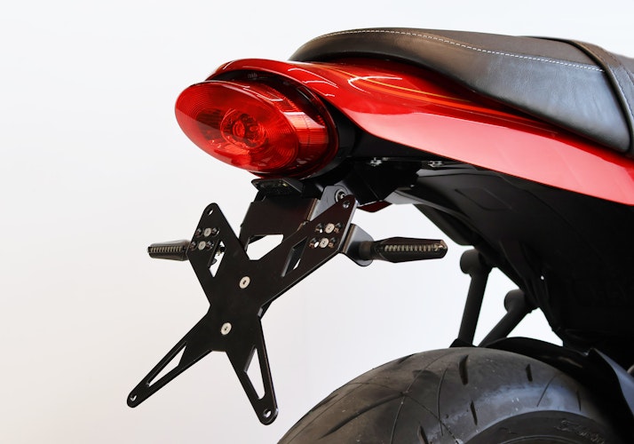PROTECH X-SHAPE Kennzeichenhalter SET mit Reflektor und Beleuchtung Alu & Stahl Schwarz für KAWASAKI Z650 RS