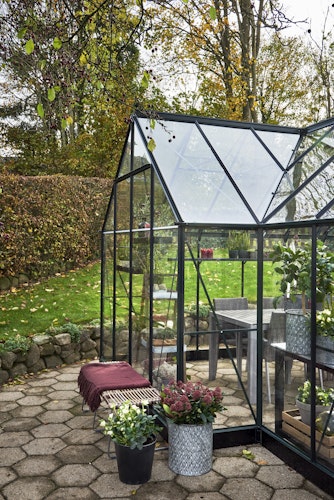 Halls Gewächshaus Garden Room - 12,9 m² inkl. gratis Fundamentrahmen & Fallrohrset