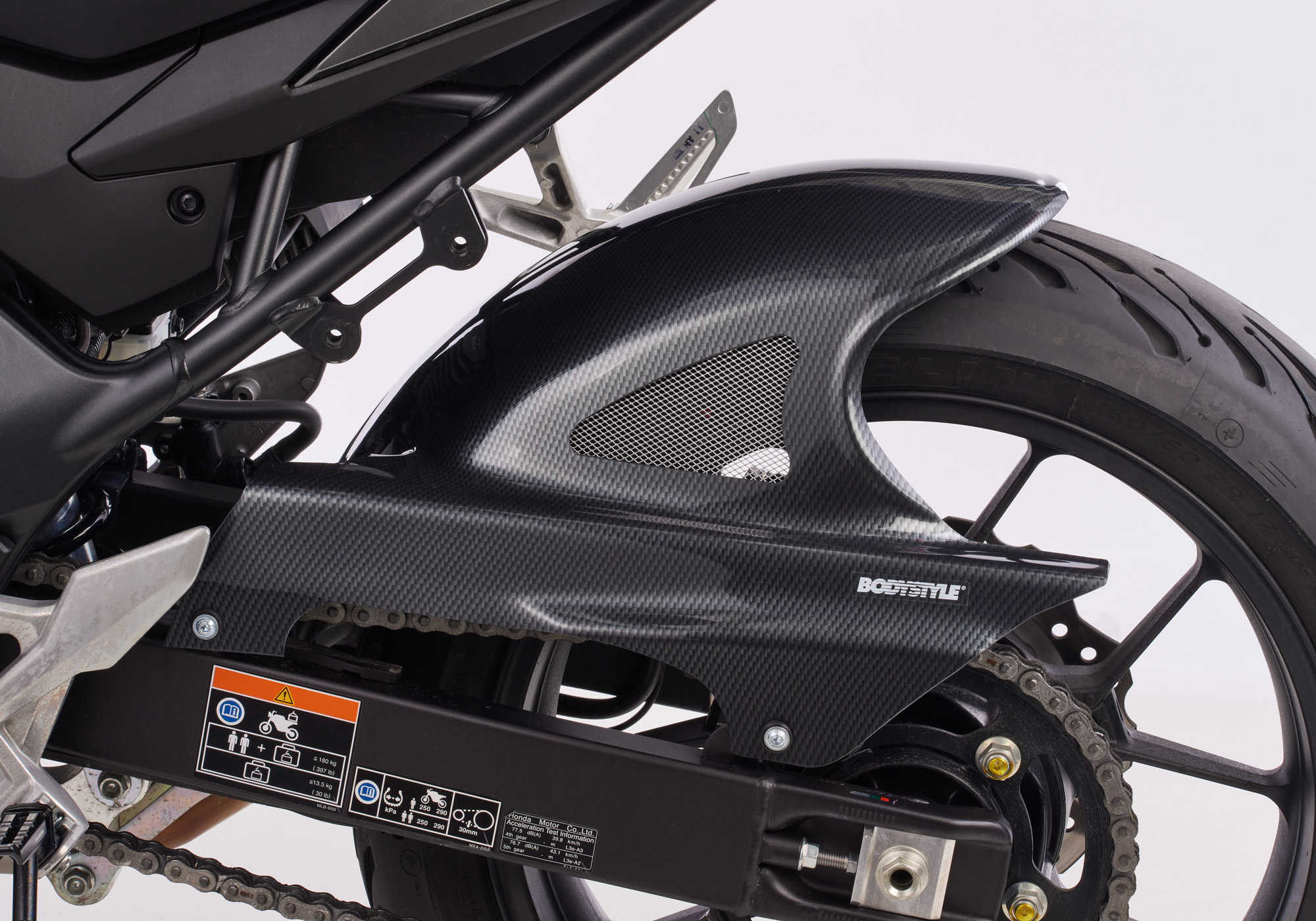 BODYSTYLE Raceline Hinterradabdeckung ABS Kunststoff Carbon Look für HONDA CB750 Hornet