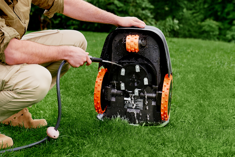 Segway Mähroboter Navimow i210E AWD