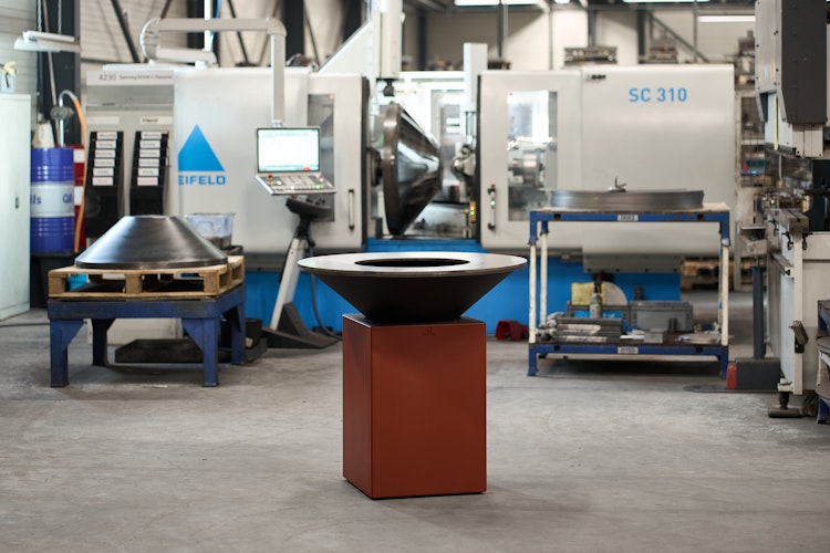 OFYR Plancha Grill 10th Anniversary Edition Oxide Red 100