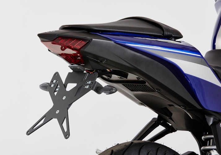 PROTECH X-SHAPE Kennzeichenhalter SET mit Reflektor und Beleuchtung Alu & Stahl Schwarz für YAMAHA MT-03, YZF-R3