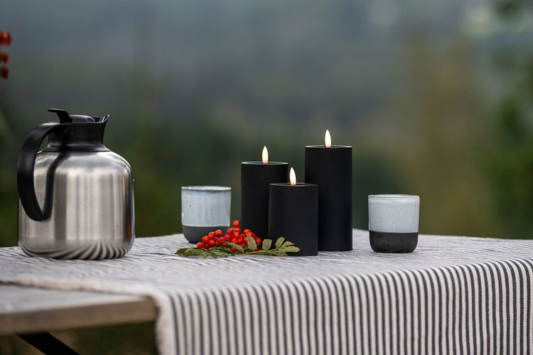 Konstsmide Weihnachtsbeleuchtung LED Kerze aus Kunststoff mattschwarz batteriebetrieben 10 cm