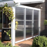 Skan Holz Seitenwände aus Polycarbonat für Terrassendach (Wandanbau) Skan Holz Seitenwände aus Polycarbonat für Terrassendach (Wandanbau)Zubehörbild