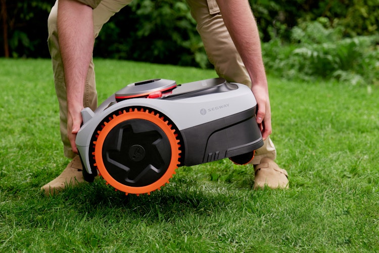 Segway Mähroboter Navimow i210E AWD