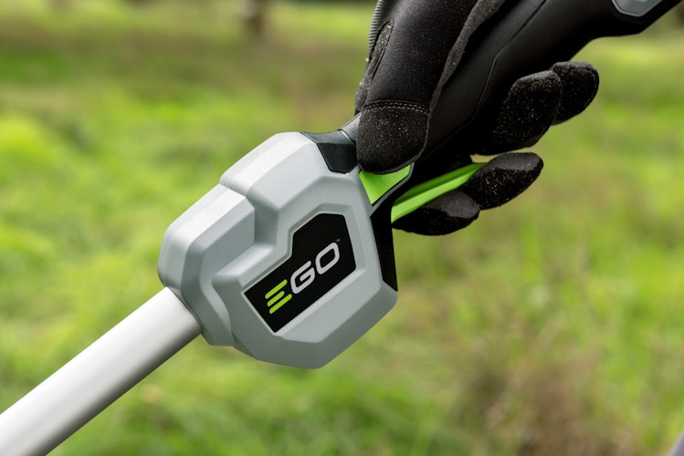 EGO Power Akku-Rasentrimmer ST1511E inkl. Akku BA1400T + Ladegerät CH2100E