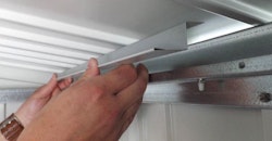 Biohort Befestigungswinkel für Dachisolierung für Gerätehaus Europa (1 Stück)