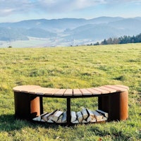 Badeko Bank „Pforzheim“ in Edelrostoptik