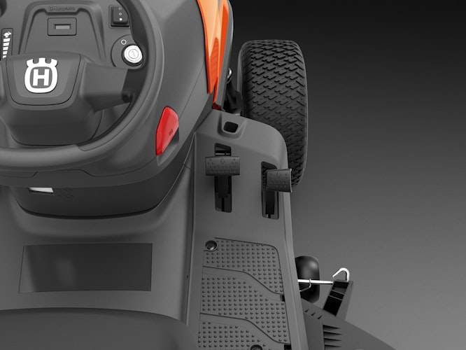 Husqvarna Rasentraktor TS 215T mit Seitenauswurf