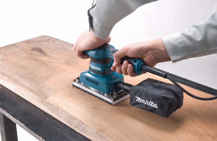 Makita Schwingschleifer BO3711J