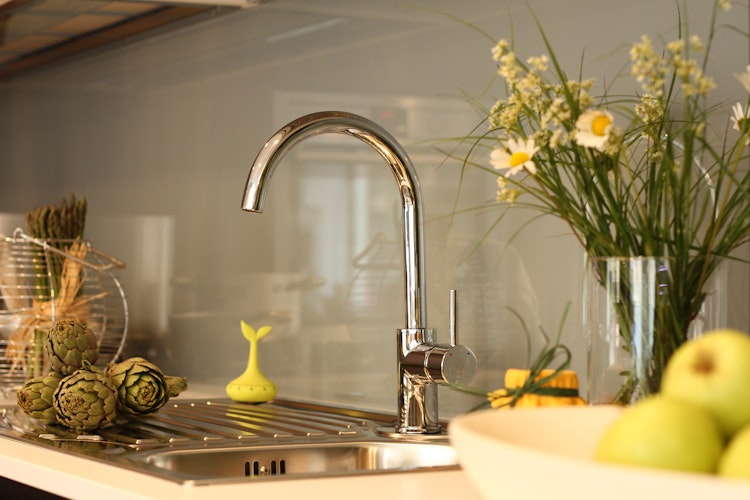 Wasserhahn Küchenarmatur, SAM, mit 360° schwenkbarem U-Auslauf, Verchromt