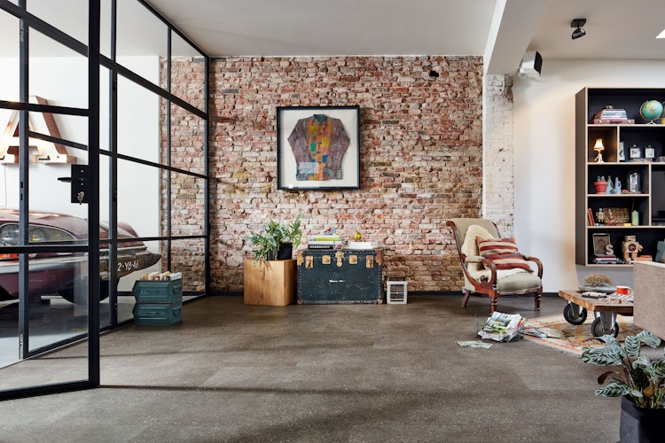 HANDMUSTER MEISTER Designboden MeisterDesign. flex DB 400 Terrazzo dunkel 6858