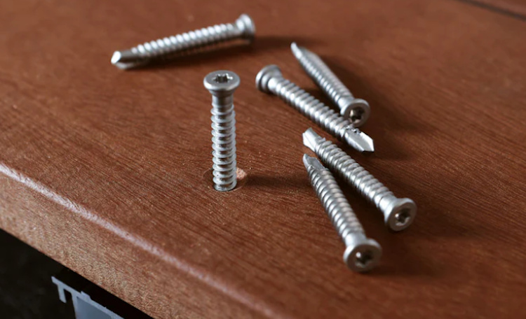 Cobra Fastener Edelstahlschraube V4A für Aluminium- & Holzterrassen VE 200 + Bit T25 