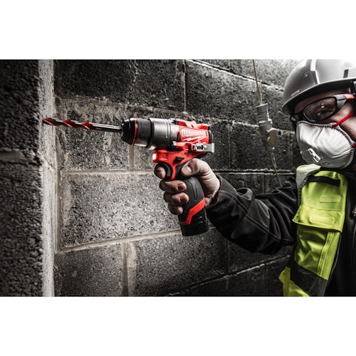 Milwaukee M12FPD2-202X M12 FUEL™ Akku-Kompakt-Schlagbohrschrauber 4933479868