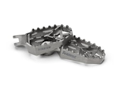 Akrapovič Adventure Footpeg Set (Titanium) Ducati Multistrada V4 / S / RS / RALL [F-D12T1]