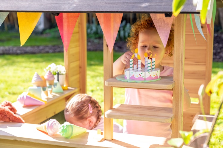 EXIT Holzspielhaus Hika