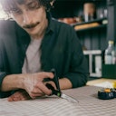 Vorschaubild Fiskars Functional Form ReNew Universalschere 21 cm 1074547