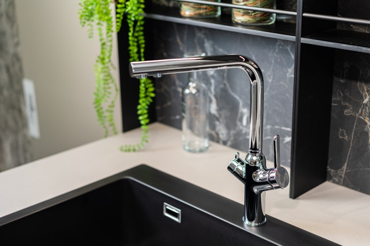 4 Wege Wasserhahn Küchenarmatur, BOD, mit 360° schwenkbarem L-Auslauf, Verchromt