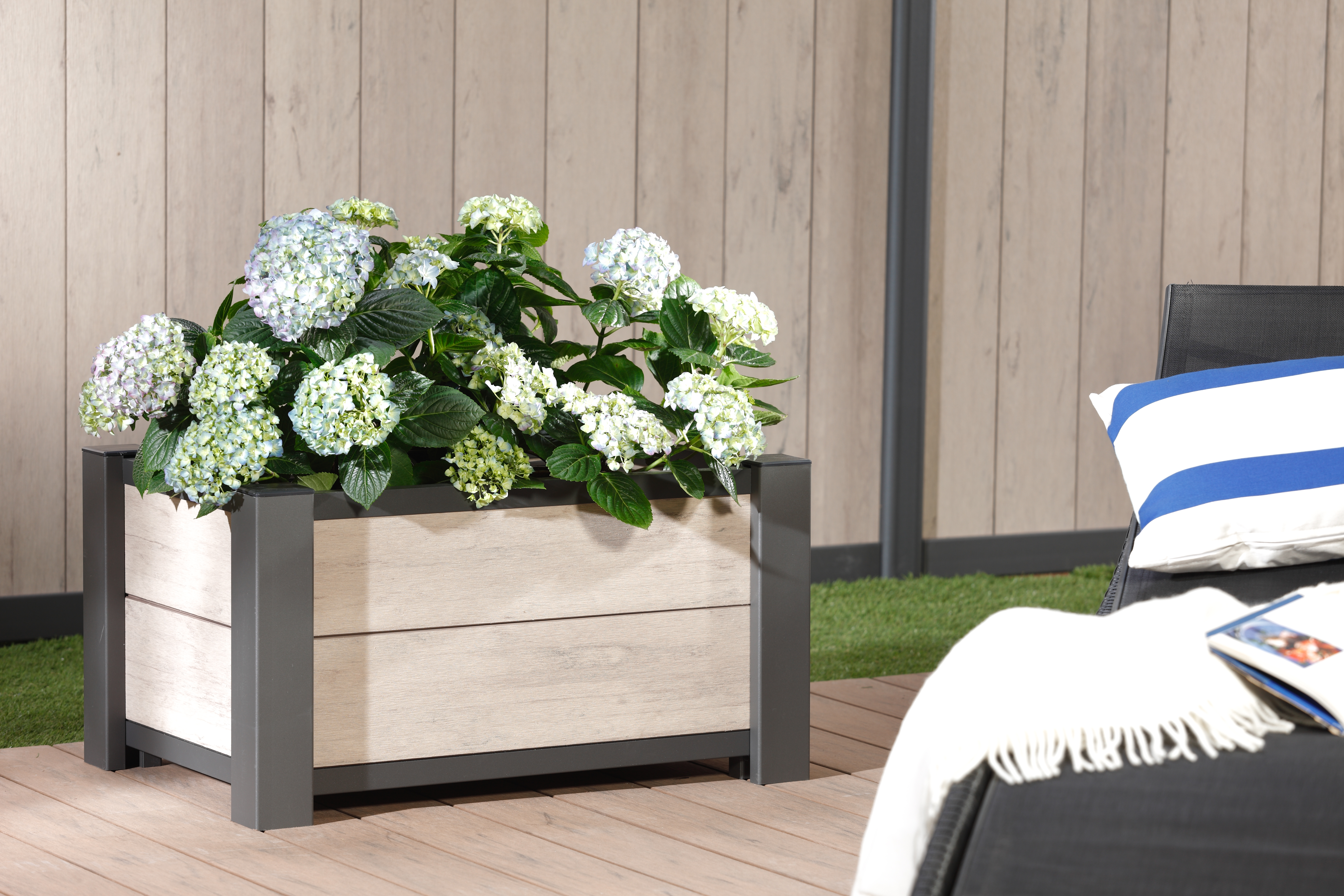 TraumGarten WPC Pflanzkasten 72x52 cm mandel