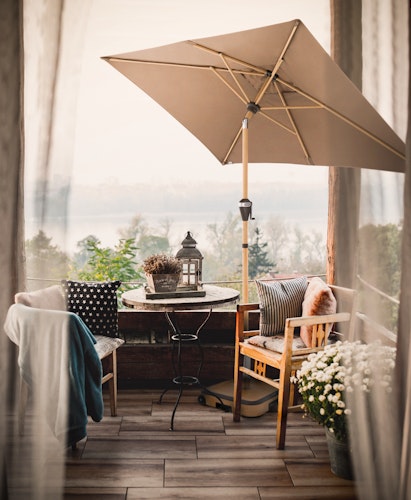 doppler Mittelmastschirm ALU WOOD 210 x 140 Auto-Tilt, Aluminium Esche-Optik / 100 % Polyester 180 g/m²