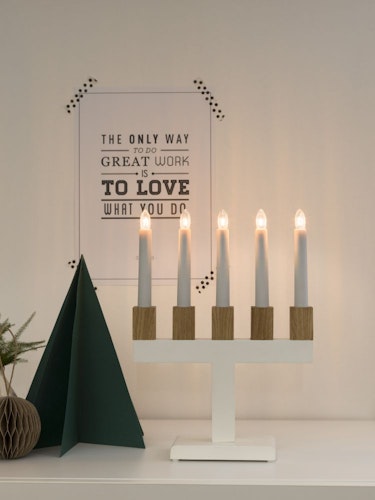 Konstsmide Weihnachtsbeleuchtung  Holzleuchter weiß Kerzenhalter eichenfarbig B22,5H30,2