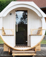 Wolff Finnhaus Saunafass Premium Finja: Tausch der Einzeltür in Glastür