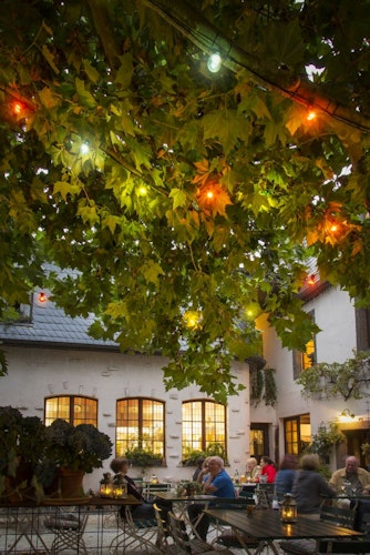 Konstsmide Ganzjahresbeleuchtung  LED Biergartenkette bunt 160 warmweiße Dioden