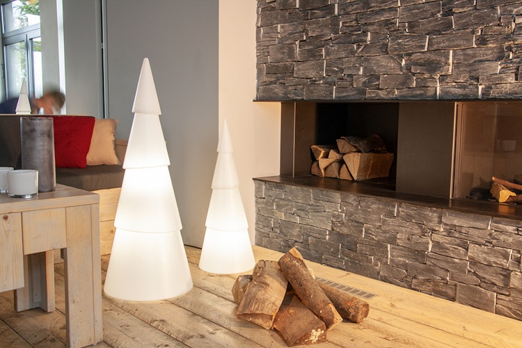 8 seasons design LED-Dekoleuchte Shining Tree rund (RGB), verschiedene Größen