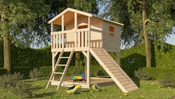 Akubi Stelzenhaus Benjamin mit Holzrampe