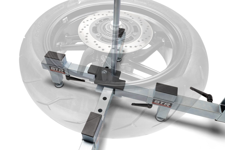 Reifenmontiergerät EVO2® mit Wuchtbock