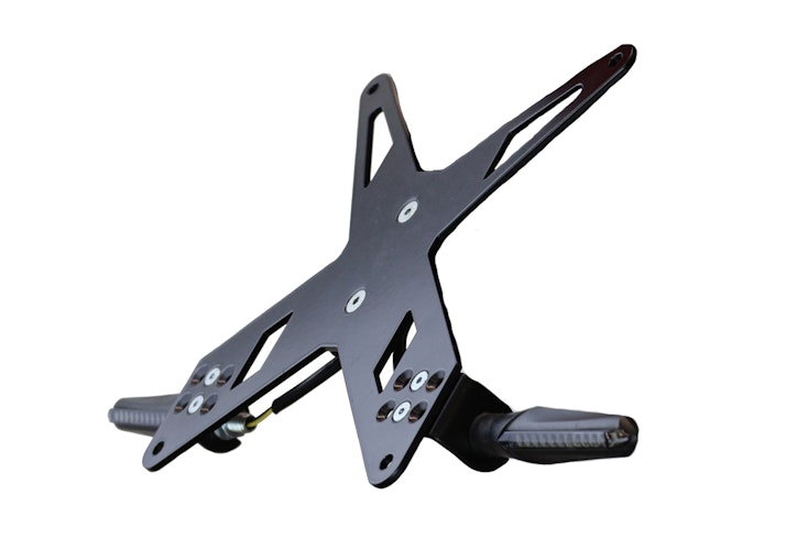 PROTECH X-SHAPE Kennzeichenhalter mit LED-Beleuchtung