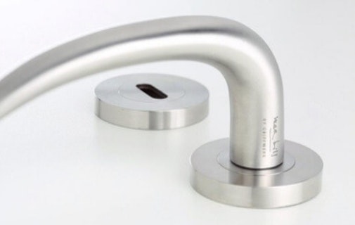 Griffwerk_Max_Bill_Signatur_Piktogramm_Edelstahl_matt