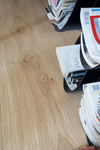 MEISTER Laminatboden MeisterDesign. laminate LL 250 2052 x 248 x 10 mm 06380 Eiche Atacama Porensynchron-Struktur