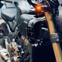 MOTOISM Seitenverkleidung "Aero Wing"