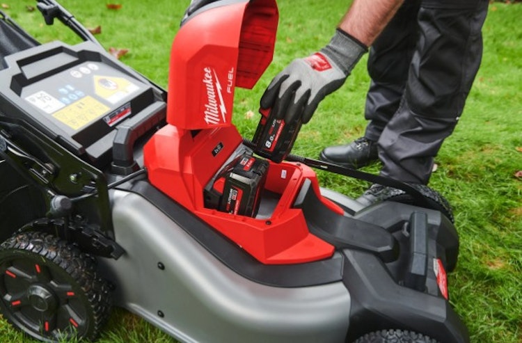 Milwaukee M18F2LM46-802 M18 FUEL™ Akku-Rasenmäher 4933499215