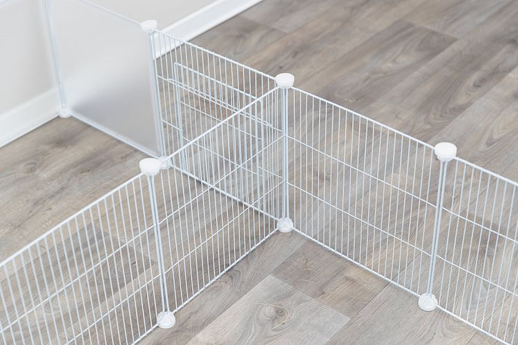 TRIXIE Indoor Freilaufgehege, Metall/Kunststoff, 140 × 35 × 70 cm, weiß